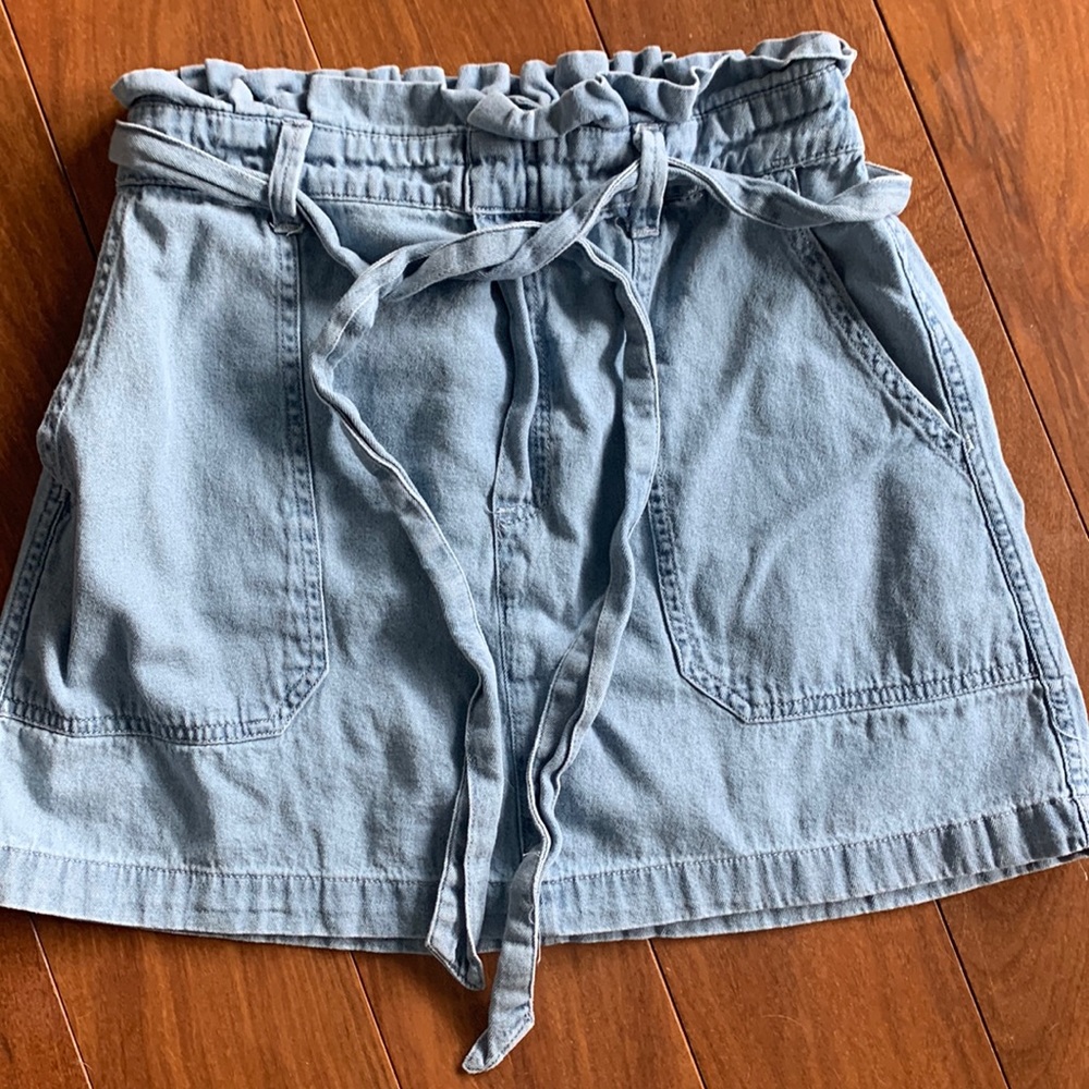 American Eagle size small